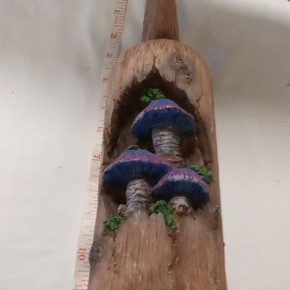 Louis Dionne Figurine - Picture 6 of 6